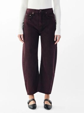Rag & Bone Charlie Ankle Barrel Jeans
Rigid Denim in Burnt Burgundy Size 27